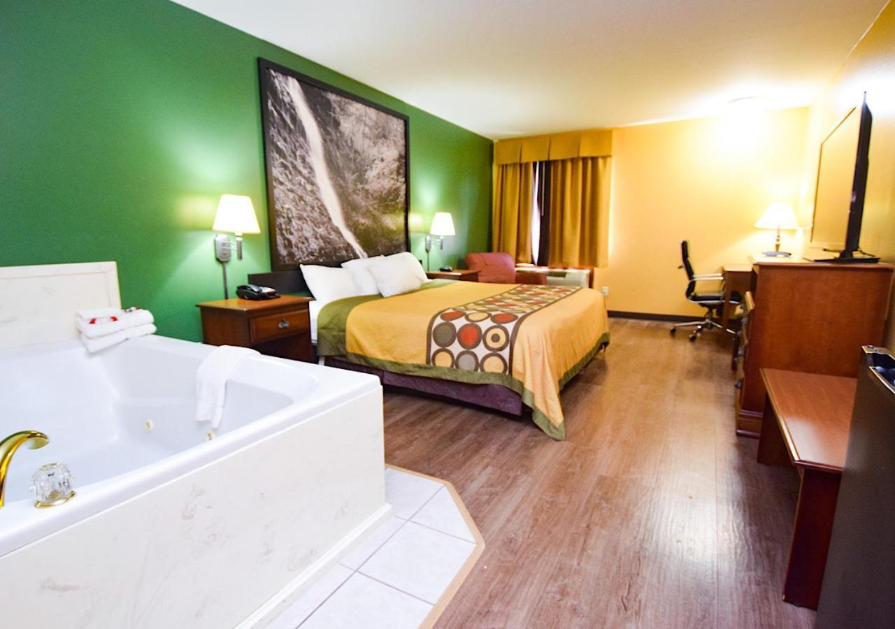 Super 8 By Wyndham Ar Hotel