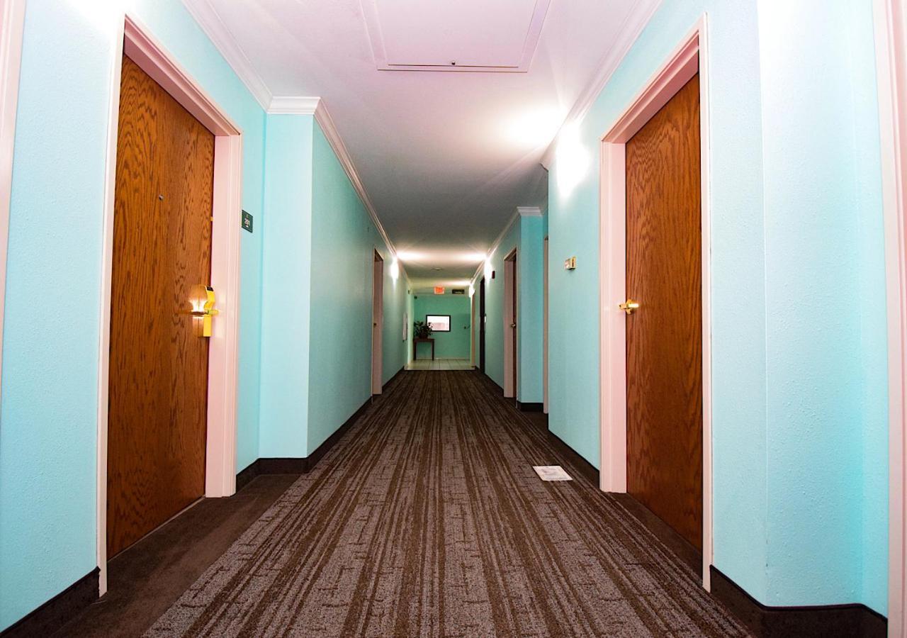 Super 8 By Wyndham Ar Hotel