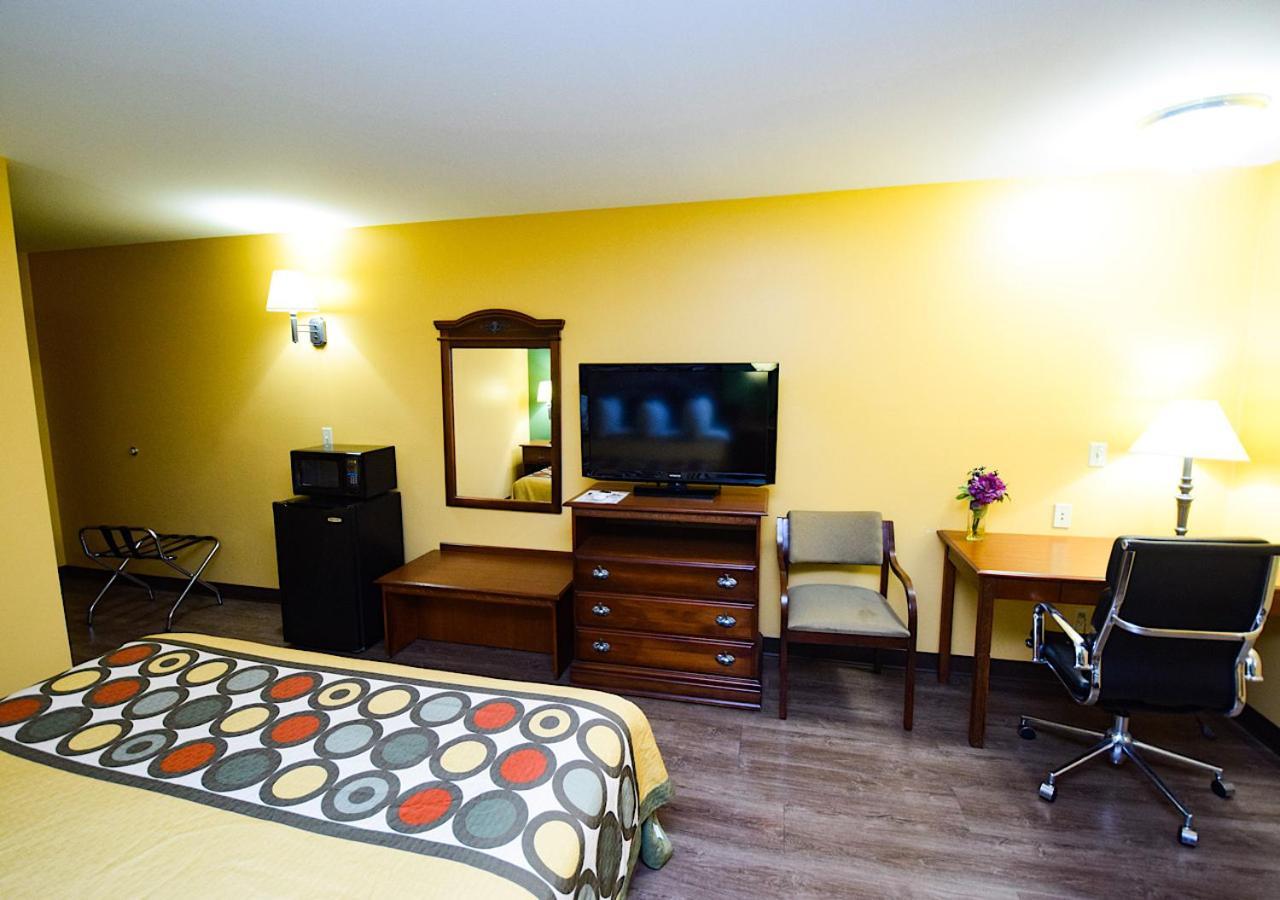 Super 8 By Wyndham Ar Hotel