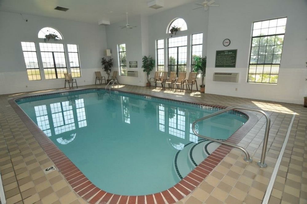 Super 8 By Wyndham Ar Hotel 3*