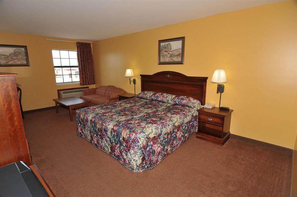 Super 8 By Wyndham Ar 3*